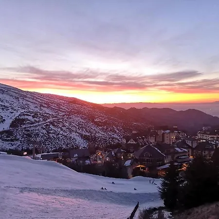 Hotell Miramar Apartamento A Pie De Pistas Zona Baja *